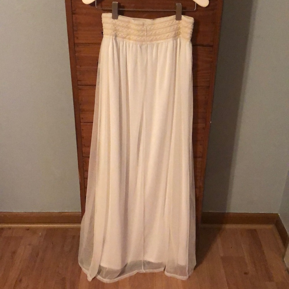 Stunning white long skirt